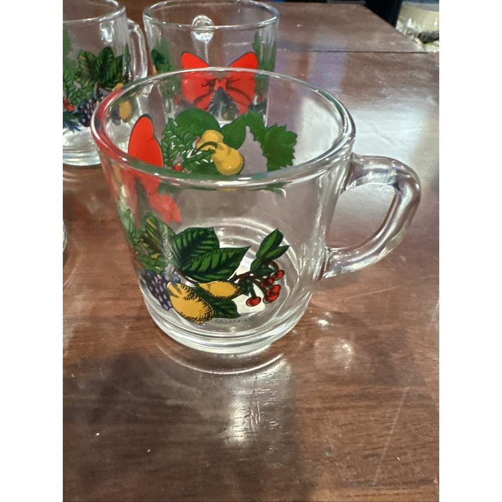 Anchor Hocking Christmas Coffee Mugs With Fruit - Picture 4 of 6